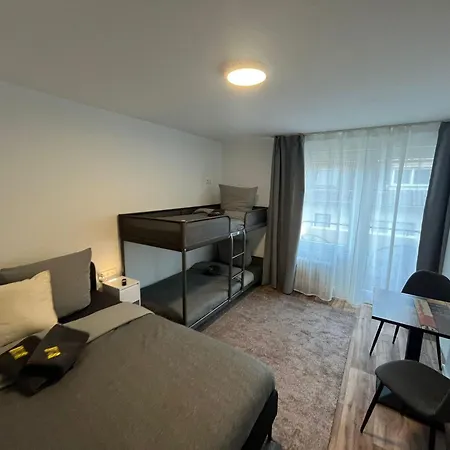 Hub 18 - Mit Balkon Hostal Karlsruhe