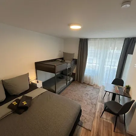 Hub 18 - Mit Balkon * Karlsruhe